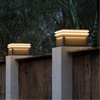 Lampes piliers avec base en acier, poteau LED carré minimaliste Theodore