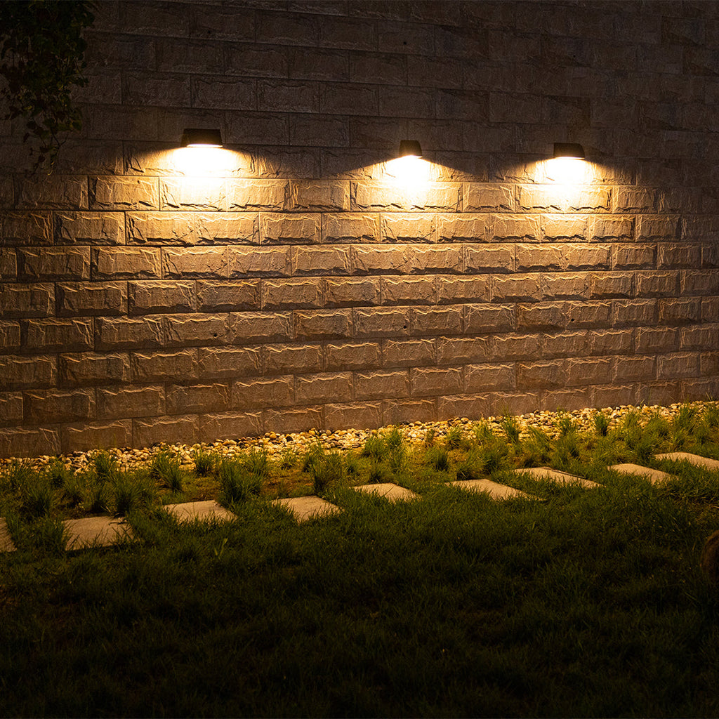 Luz de Parede Exterior Moderna em Vidro Geométrico com Estrutura em Alumínio Preto