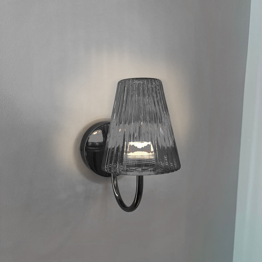 American Vintage LED-væglampe, kegleformet glasskærm, justerbart hvidt lys
