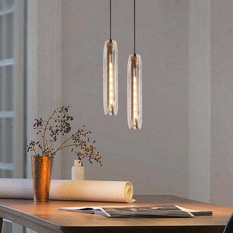 Candeeiro de Teto Pequeno com Pendente de Vidro e Estrutura em Latão, Pronto para LED