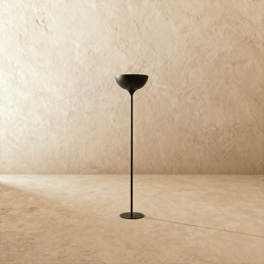 Clérachic floor lamp in matte black, the bowl shade and slim stem viewed from a slightly different angle.