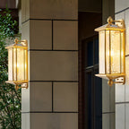 Luz de Parede Exterior em Cobre de Meio Século com Abajur de Vidro Ondulado como Água