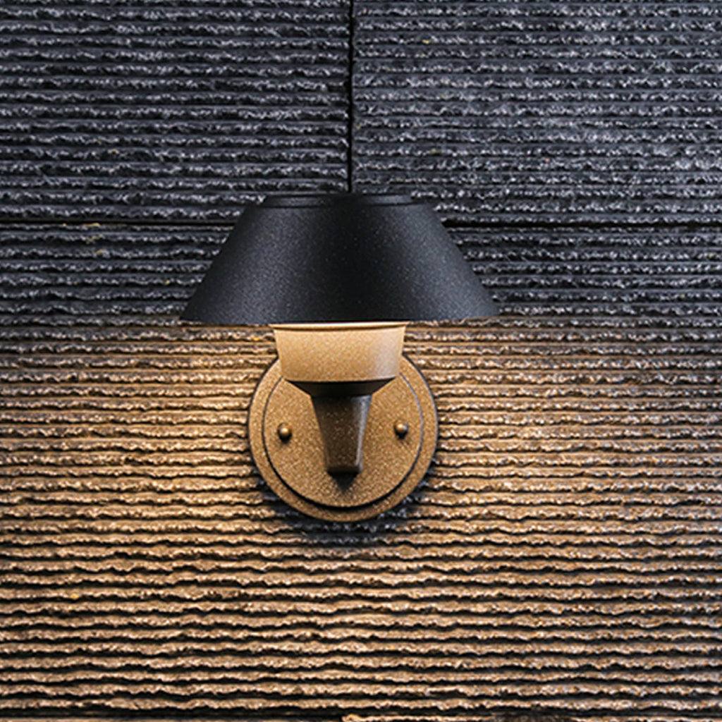 Nordic Cone Shade Aluminium Udendørs Væglampe i Flash Sort