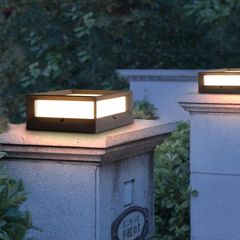 Lampe extérieure carrée Una en aluminium, lanterne solaire ou câblée LED  