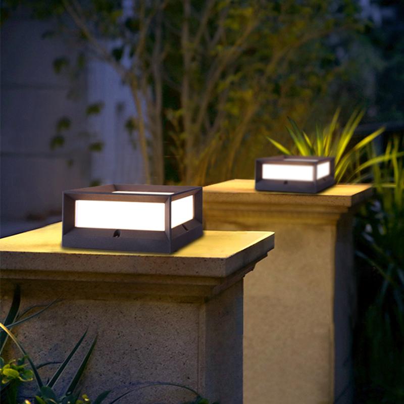 Lampe extérieure carrée Una en aluminium, lanterne solaire ou câblée LED  