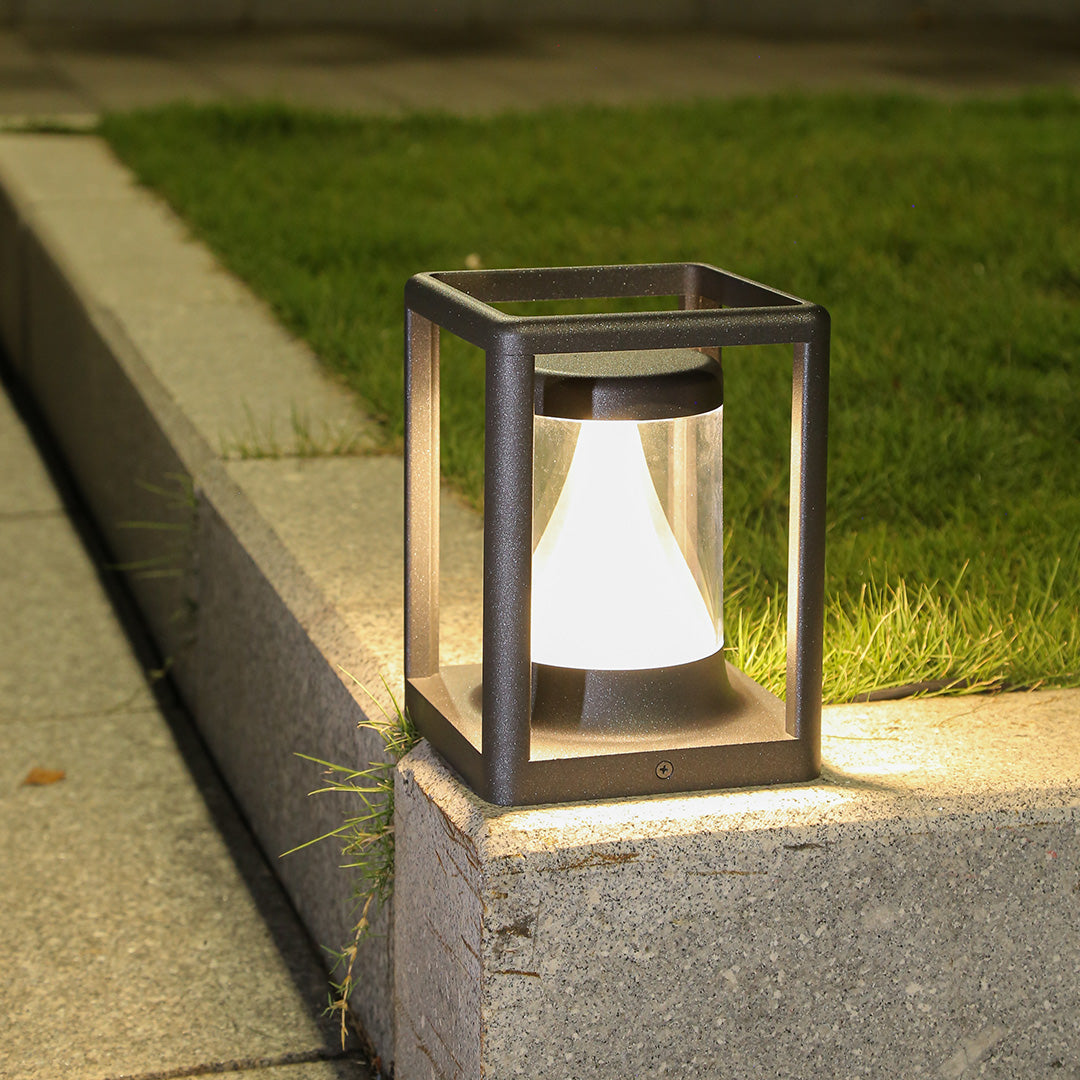 Lunan Aluminum Garden Stake Light, Scandinavian LED Bollard Design