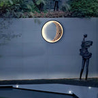 Sigmn Crescent Moon aluminium vegglampe for utendørsområder