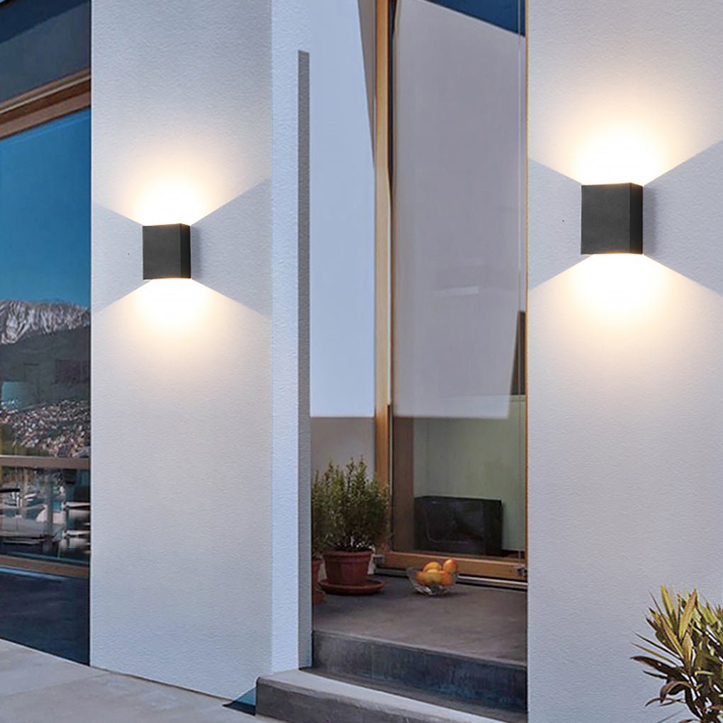 Dirk Square LED Outdoor Wall Light In Flash-Black Aluminum
