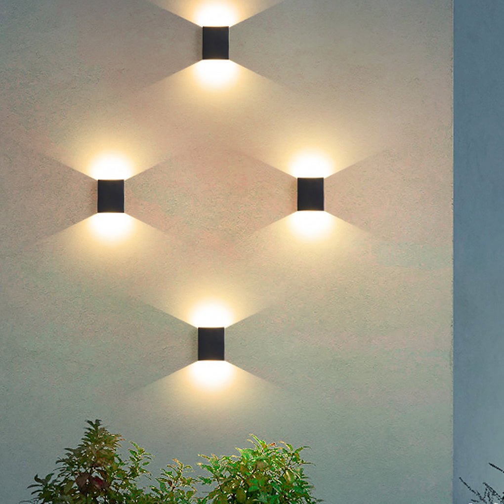 Dirk Square LED Outdoor Wall Light In Flash-Black Aluminum