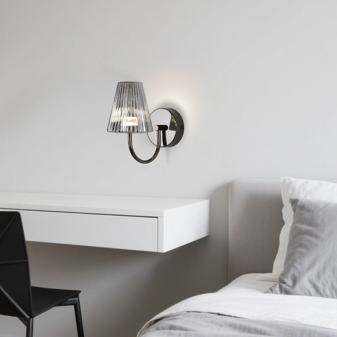 American Vintage LED-væglampe, kegleformet glasskærm, justerbart hvidt lys