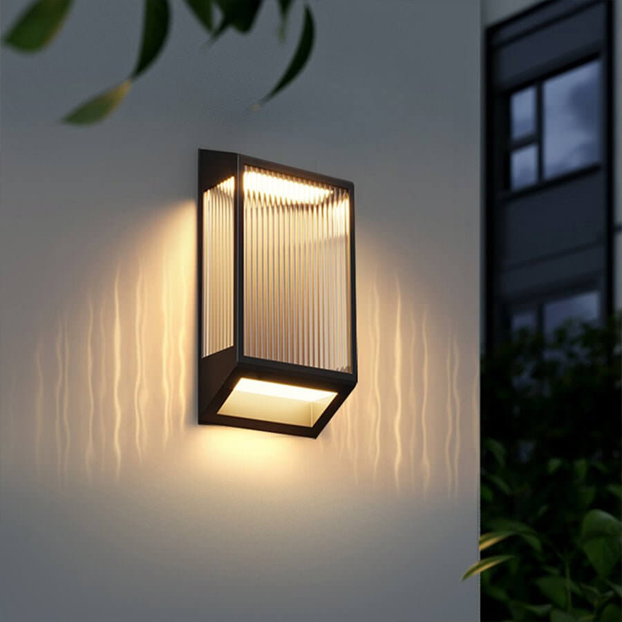 Rbin væglampe i revet akryl til udendørs brug, solcelledrevet eller med fast installation LED
