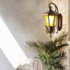 Aplique de Parede Nadiny em Cobre com Vidro Fosco, Design Fénix Hexagonal