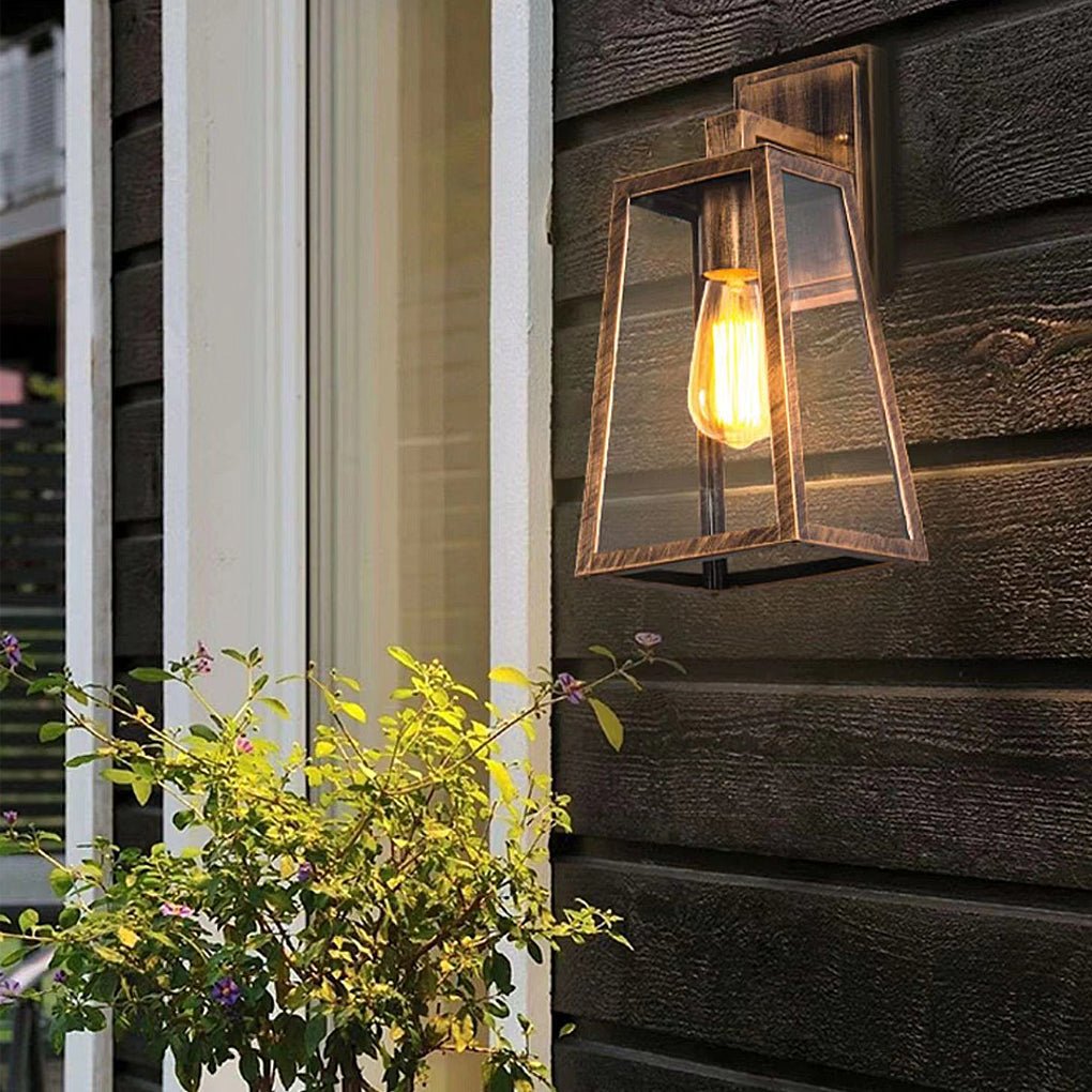 Væglys i støbt aluminium, vintage industrielt finish, udendørs glasskærm